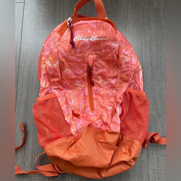 ✨SOLD✨ BNWT Foldable Backpack - 20l - Picture 3 of 7